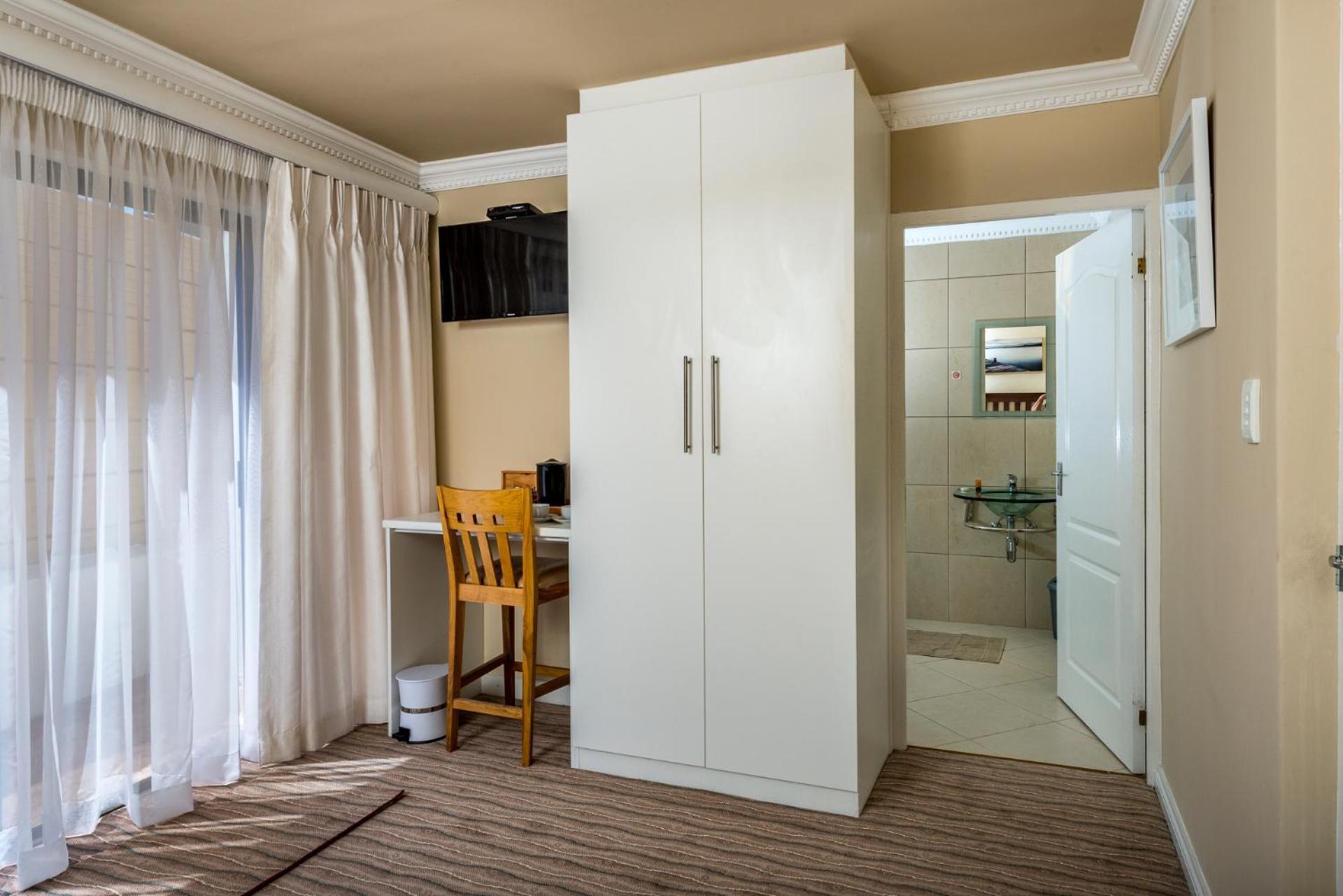 Guesthouse De Tijger Lodge Parow Luaran gambar