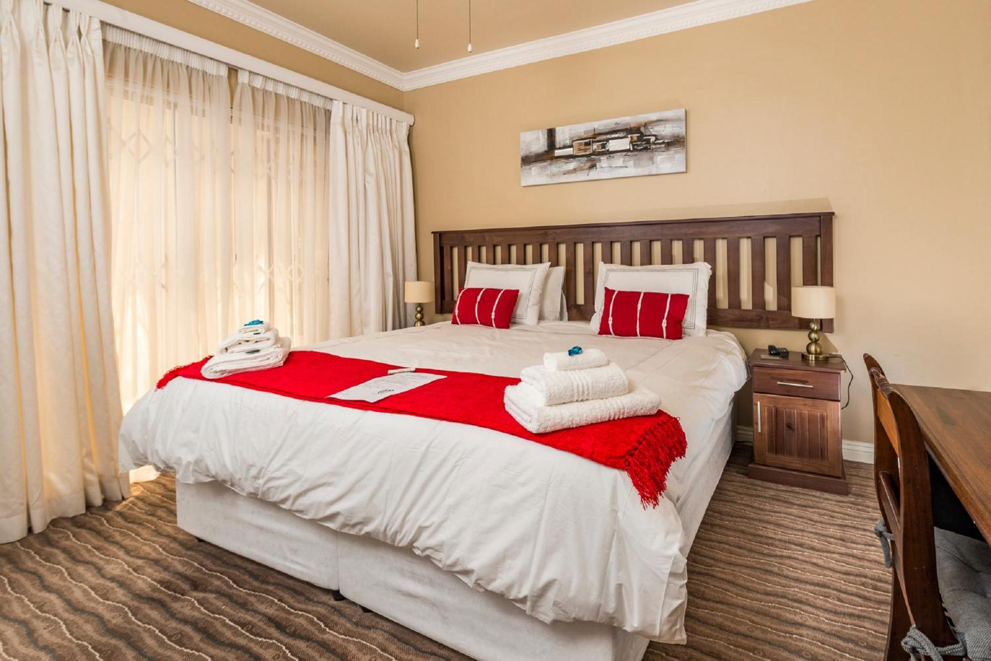 Guesthouse De Tijger Lodge Parow Luaran gambar