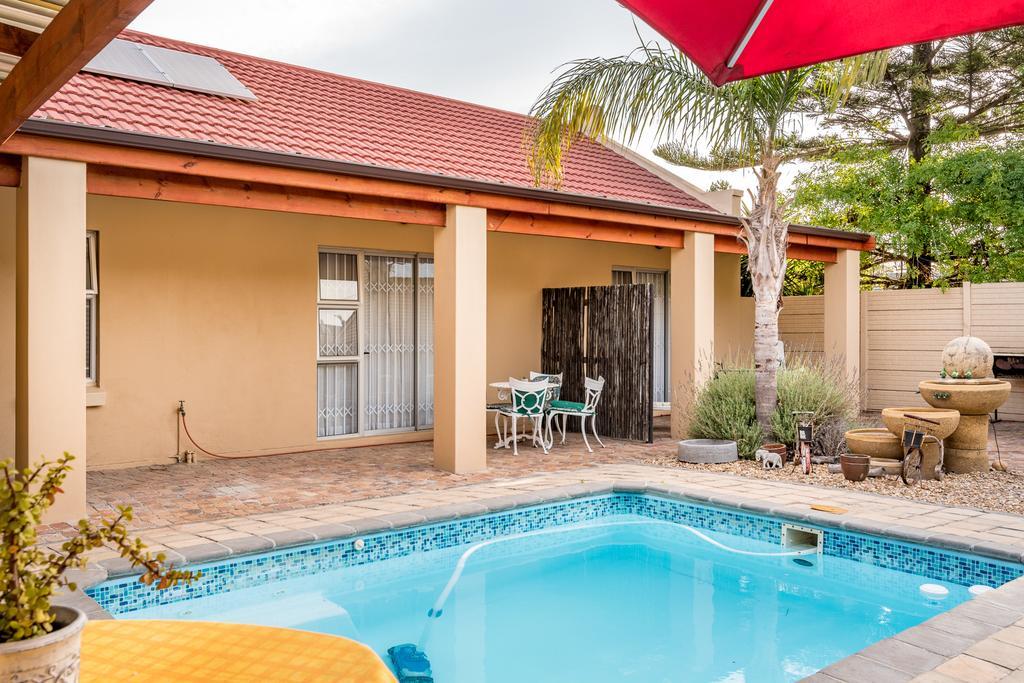 Guesthouse De Tijger Lodge Parow Luaran gambar