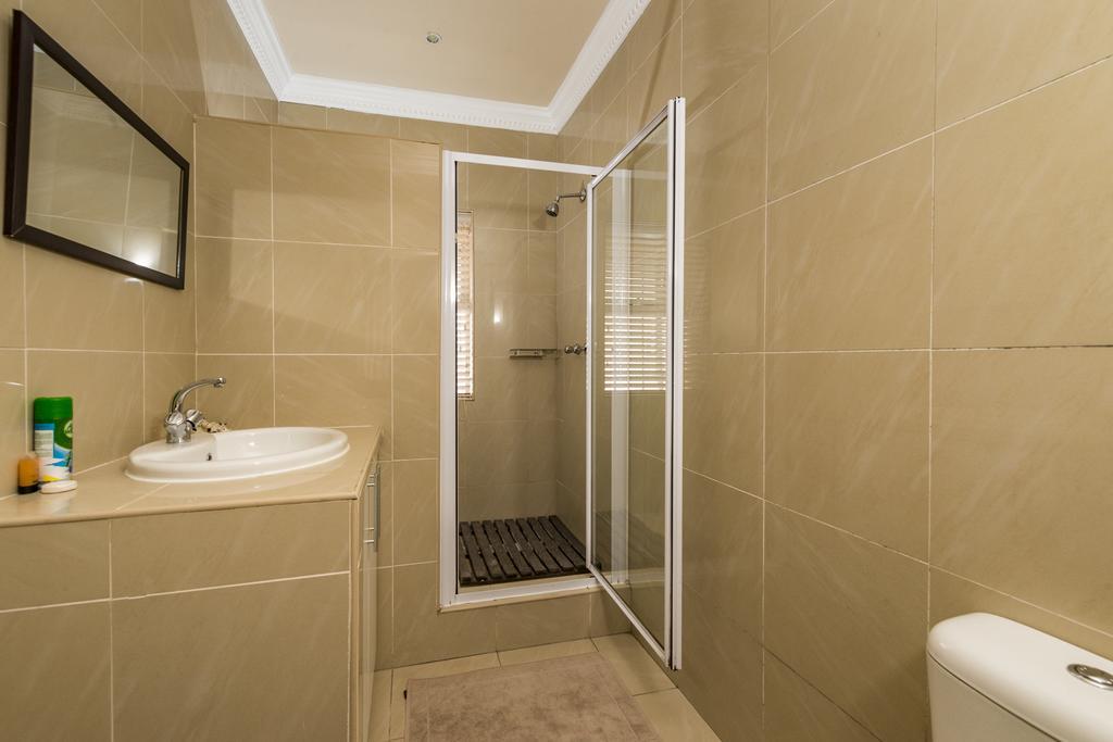 Guesthouse De Tijger Lodge Parow Luaran gambar